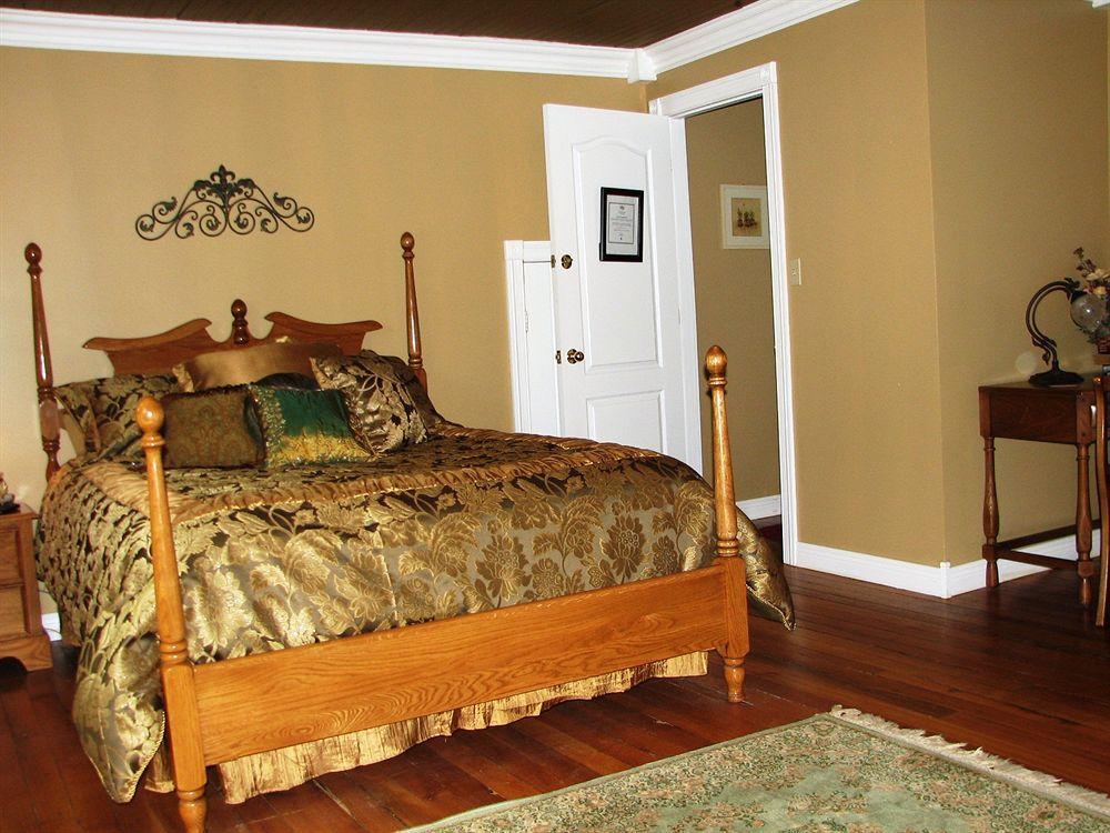 Hill House Bed And Breakfast Loretto Exterior foto